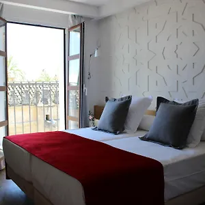 Hotel Boutique Caireles